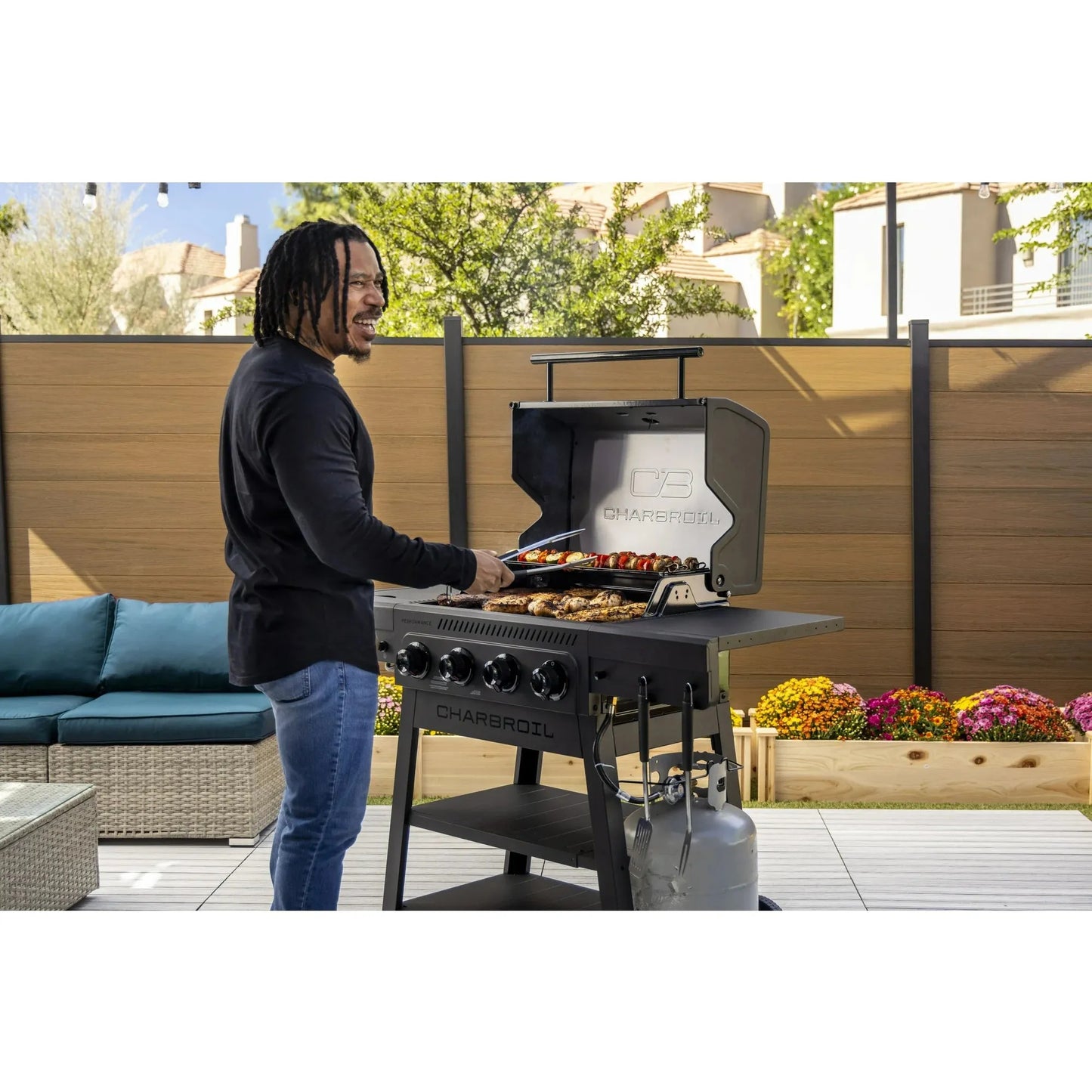 Charbroil Performance Series FlavorMax 4-Burner Gas Grill with Side Burner