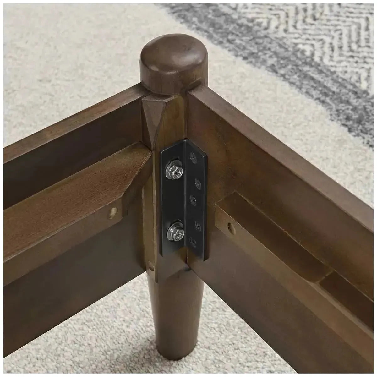 Universal Broadmoore Powell King Bed