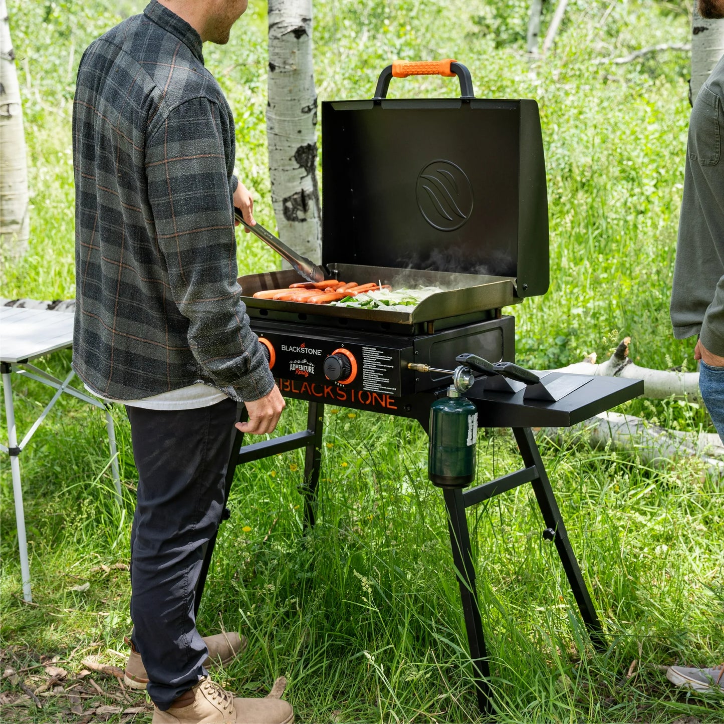 Blackstone Adventure Ready Outdoor Griddle 2-Burner 22 Propane Flat Top Grill with Stand Black
