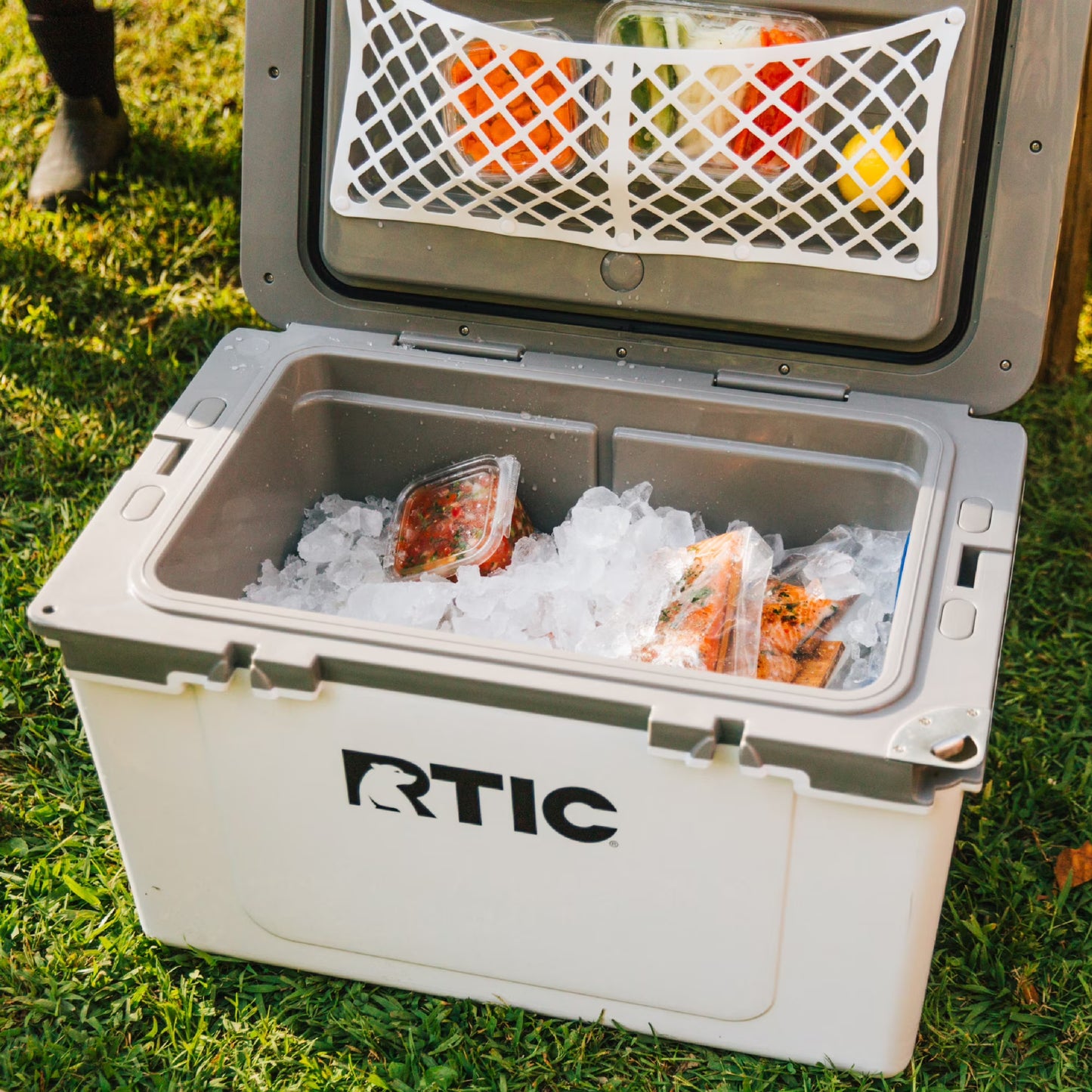 RTIC Ultra-Light 32 Qt Hard-Sided Ice Chest Cooler, Fits 48 Cans, Grey