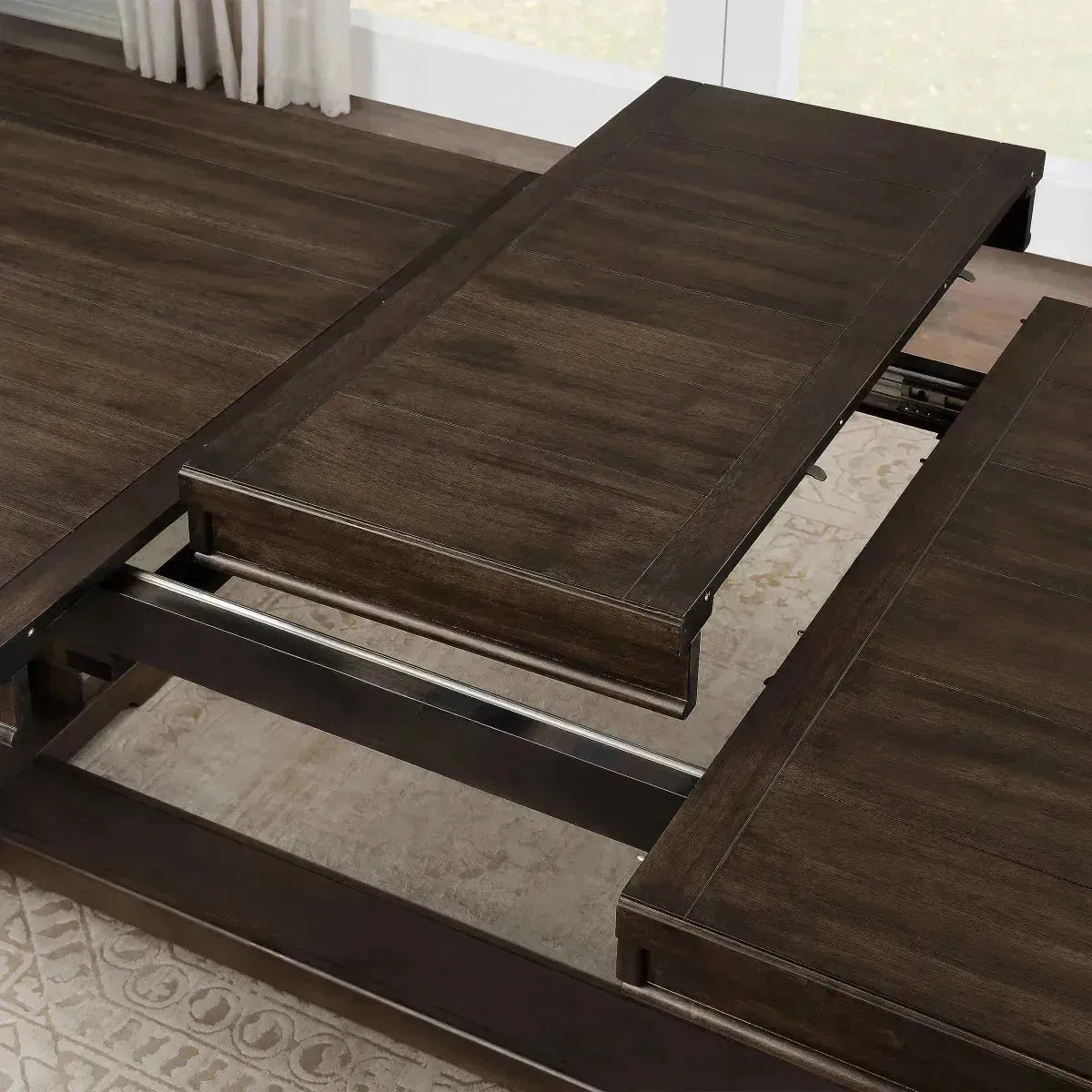 THOMASVILLE CALLAN 9 Pieces Dining Table Set