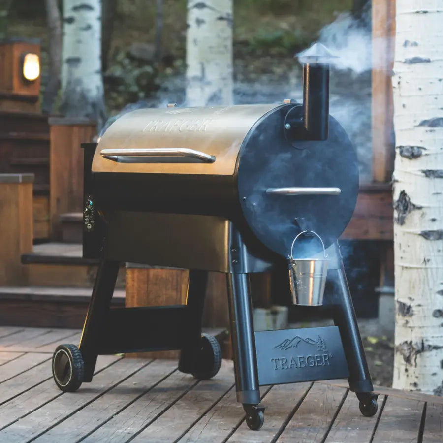 Traeger Pro Series 34-Pellet Grill and Smoker in Bronze